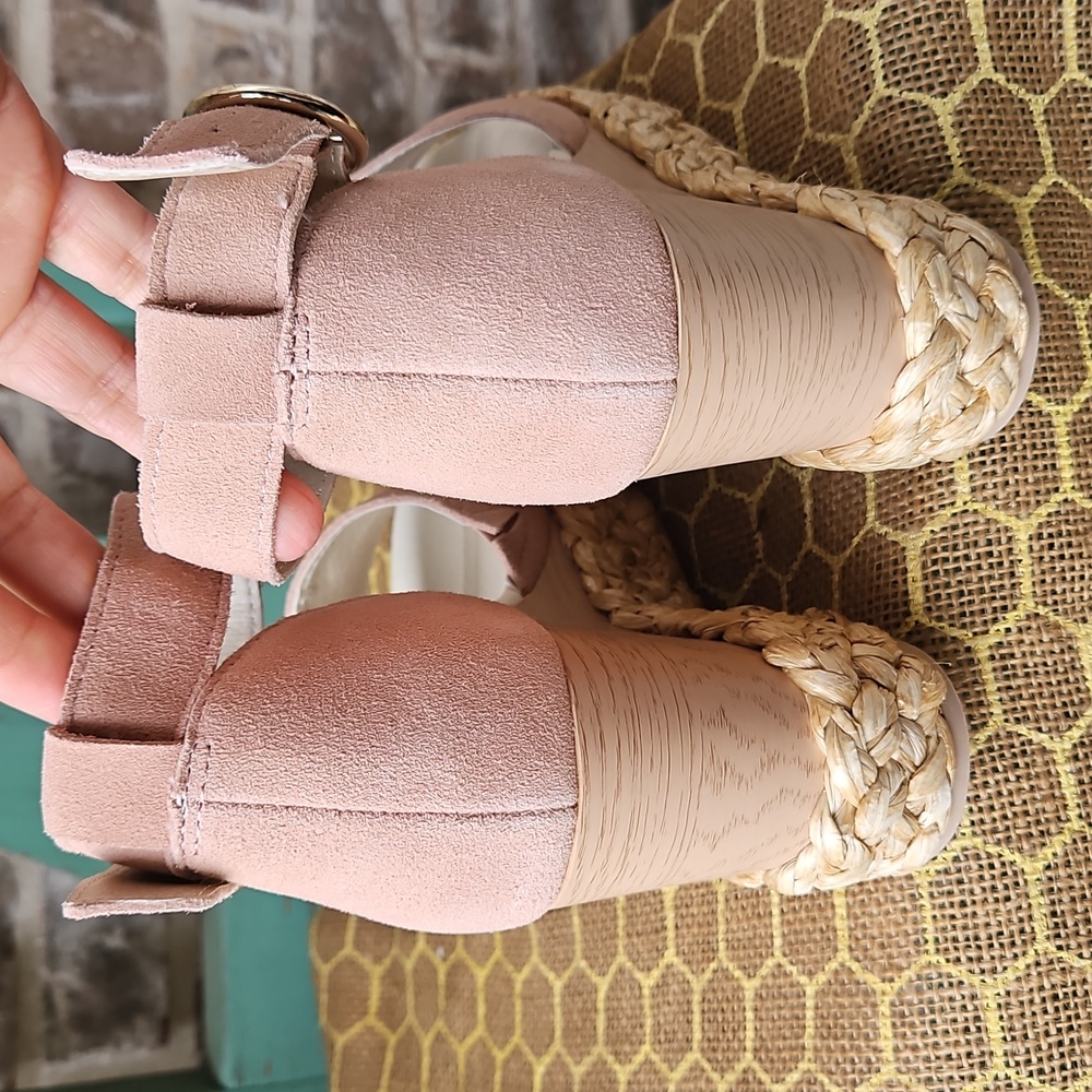 Dolce Vita Blush Otis Raffia Faux Wood Wedge Sandals - Picture 5 of 6